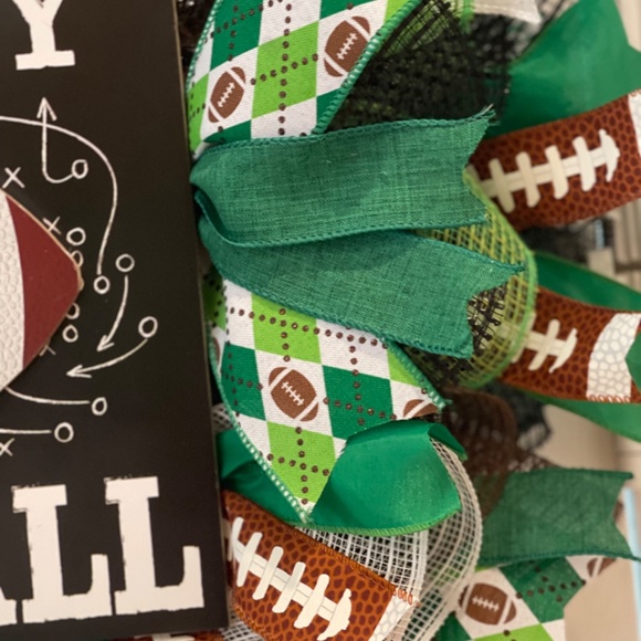 Football Wreath - Customizable Football Season FAMILY wreath - Picture 6 of 11